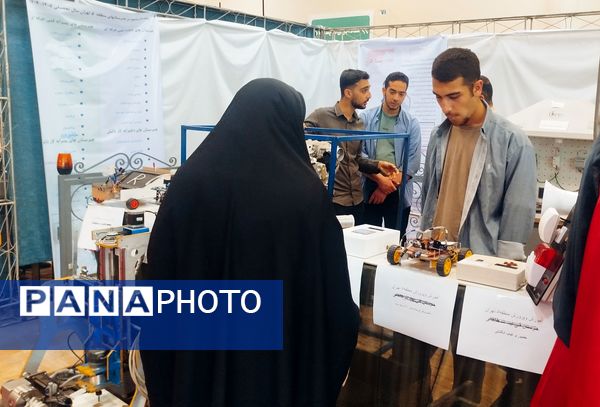 حضور پررنگ هنرستان‌های منطقه پنج تهران در نمایشگاه کارنمای تحول هنرستان‌های شهر تهران