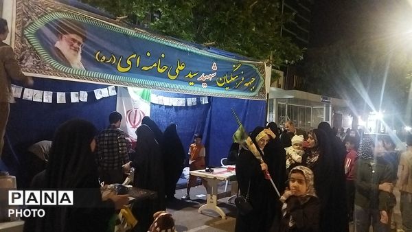 گذری بر فعالیت موکب محبان مهدی ویژه کودکان در هفتاد دومین شب از اجتماعات مردمی 