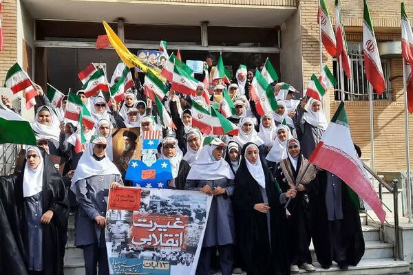  راهپیمایی ۱۳آبان در شهرستان ورامین