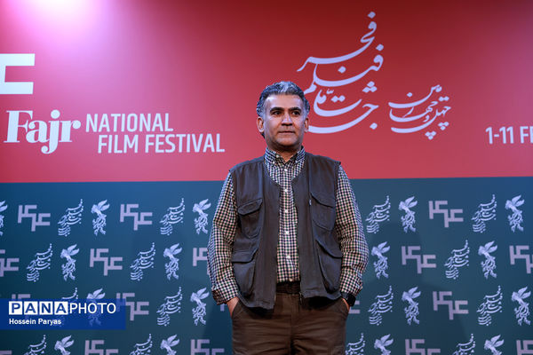 نشست نقد و بررسی فیلم «غبار میمون» در چهل و چهارمین جشنواره ملی فیلم فجر