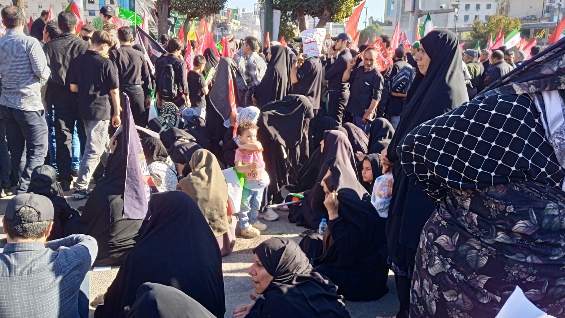 وعده گاه عاشقی در ظهر داغ مشهد 