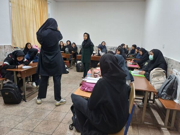 کارگاه آموزشی مشاوره در دبیرستان مطهره ناحیه ۶ مشهد