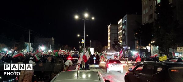 رژهٔ خودرویی در بلوار فضل نیشابور