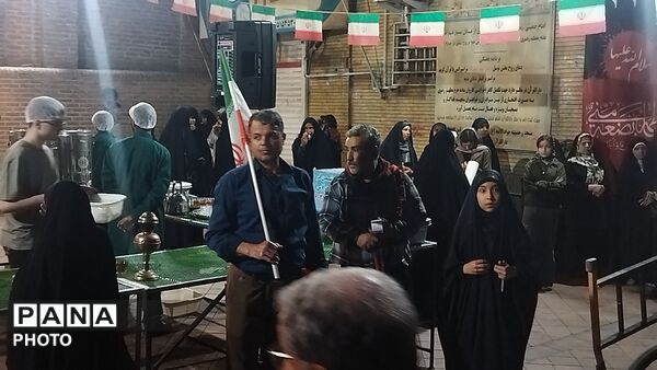 هفتاد و پنج شب چایخانه مسجد الزهرا میزبان سنگربان نیشابوری شد 