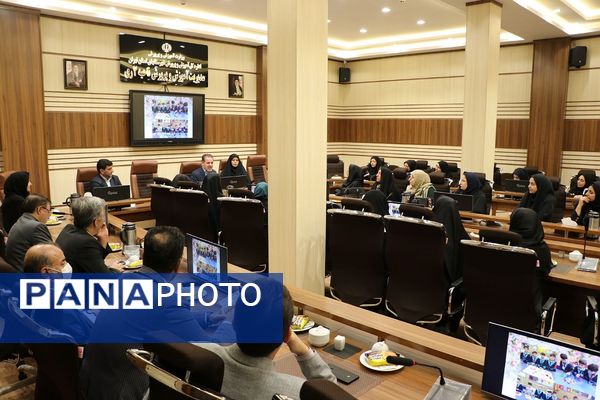 جلسه هم اندیشی و انتخاب نماینده موسسین کودکستان های ناحیه دو شهرری