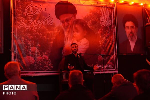 اقامه عزای رهبر شهید در بخشداری کهریزک 