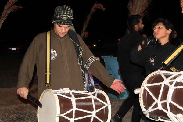 تئاتر دلدادگی در مکان سلسله الذهب نیشابور در شب هفتم محرم 