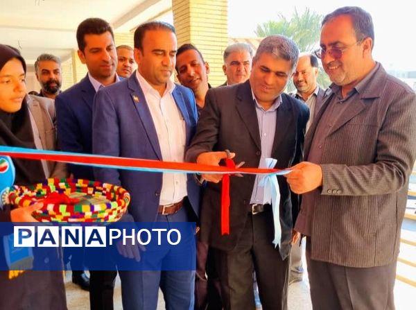 نمایشگاه دست‌سازه‌های دانش‌آموزی در پارسیان