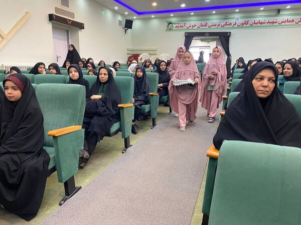 حضور پررنگ مسئولان استانی در مراسم تجلیل از خبرنگاران پانا شهرستان کاشمر