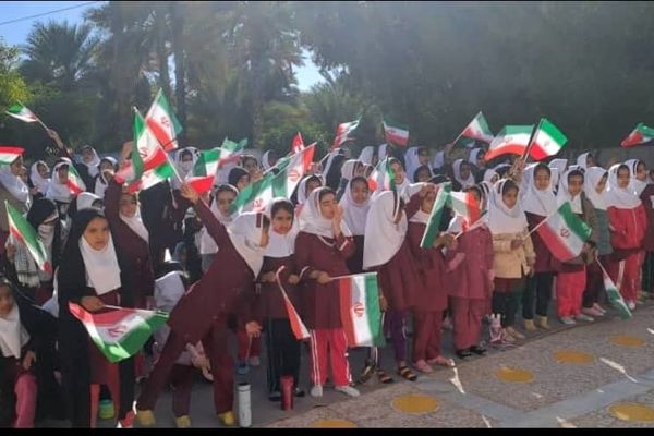 مراسم بزرگداشت سردار سلیمانی در مدرسه مولوی فین