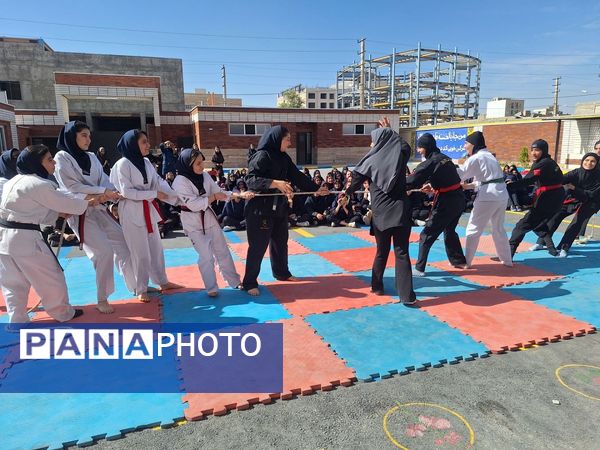 برگزاری المپیاد درون مدرسه‌ای دبیرستان دخترانه شهید سید‌حسن نصرالله ناحیه 2 کرج  