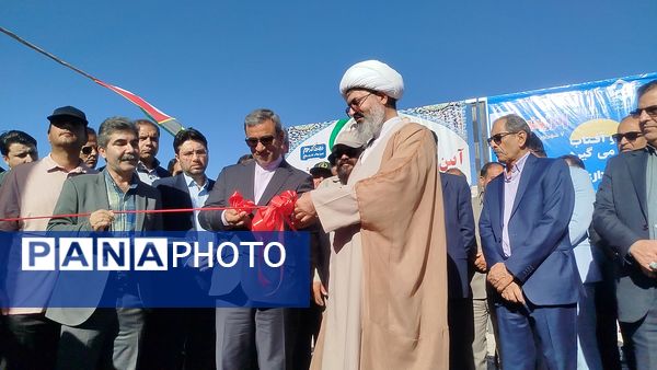 خراسان رضوی میزبان جهش انرژی پاک؛ افتتاح و کلنگ‌زنی پروژه‌های خورشیدی با حضور استاندار