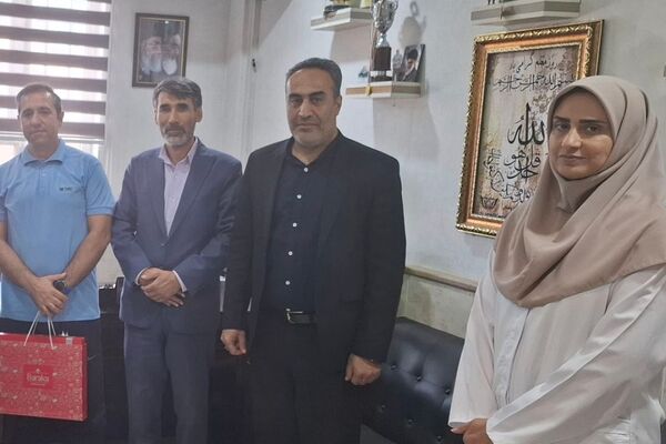 بازدید معاون تربیت بدنی و سلامت اداره کل از اتاق بازی و یادگیری دبستان شاهد شهید قدوسی 