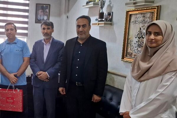 بازدید معاون تربیت بدنی و سلامت اداره کل از اتاق بازی و یادگیری دبستان شاهد شهید قدوسی 