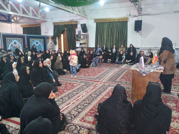 جلسه آموزش خانواده در دبیرستان دخترانه شهر آرا ۲
