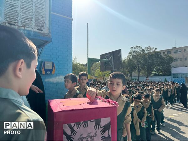 روایت یک روز پر از مهر در مدرسه حر منطقه ۱۶