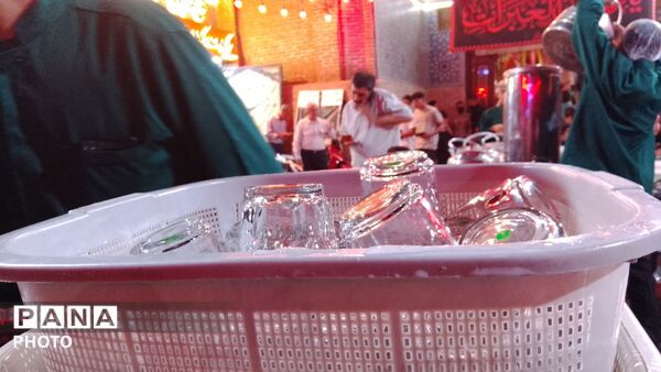 فعالیت پر شور چایخانه حضرت زهرا(س) 