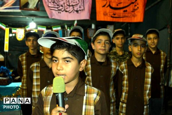 حضور فعال دانش‌آموزان دبستان شهید فهمیده در موکب شهدای دانش‌آموز ورامین