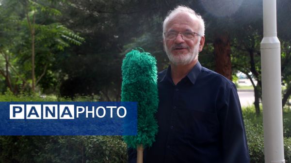 طنین دعای عرفه در پارک کوهستان یزد