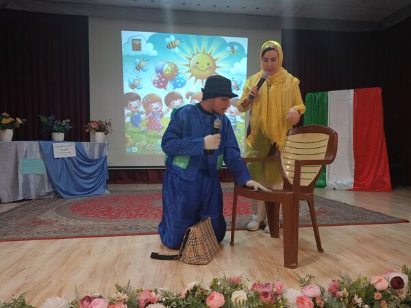 مراسم روز دانش آموز برای دختران بنت الهدی صدر 2