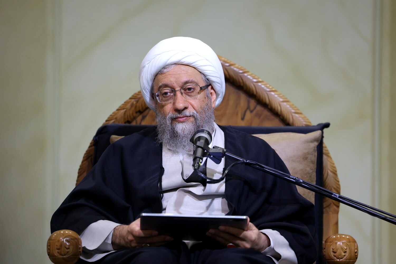 آیت الله آملی لاریجانی: FATF در مجمع مطرح نیست

