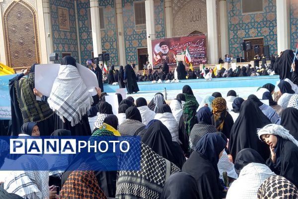 حضور پرشور دختران زینبی در تجمع دانش‌آموزی حمایت از جبهه مقاومت اسلامی