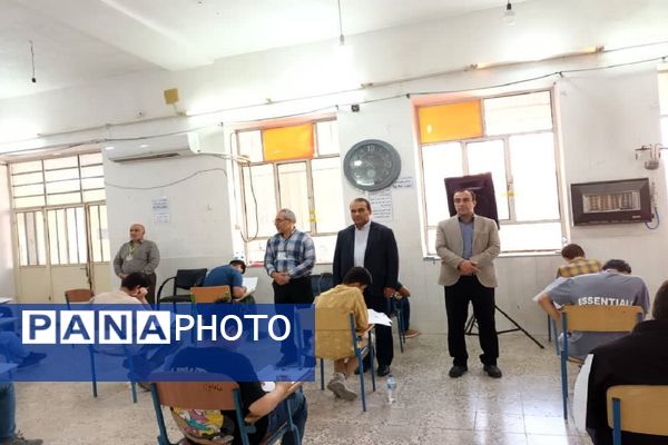 آزمون تکمیل ظرفیت پایه دهم مدارس استعدادهای درخشان در بهبهان