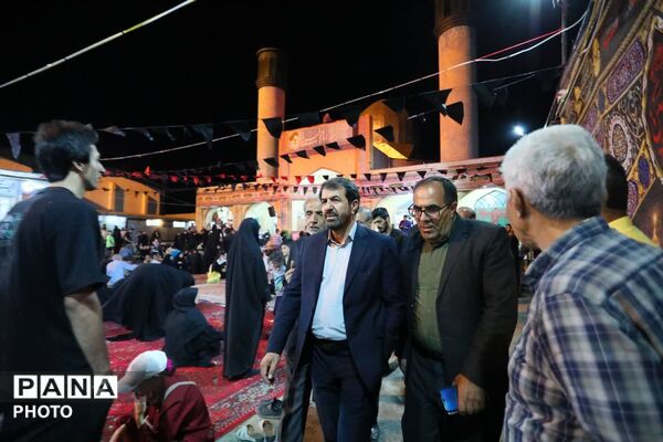 حضور استاندار همدان در کنار خادمان اباعبدالله الحسین (ع)