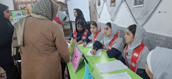 جلسه انجمن اولیاء ومربیان دبستان نیایش