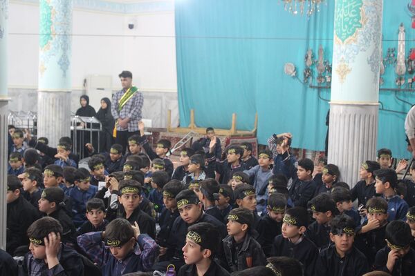 عزاداری دانش‌آموزان قم در آستان مقدس امامزاده سیدعلی(ع)