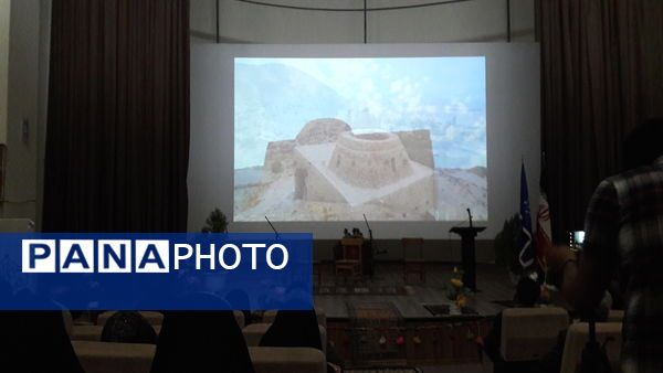 اختتامیه سومین جشنواره استانی شعر کوتاه اسپاخو در شهرستان سملقان