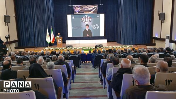 قلب فرهنگیان در ماتم امام قائد شهید