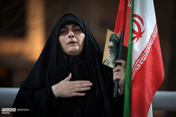 مراسم عزاداری در سوگ رهبر شهید انقلاب