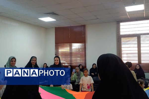 کارگاه آموزشی بازی هدفمند؛ ارتقای مهارت مربیان کودکستان‌های شهریار با ابزارهای نوین