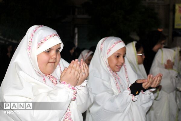 آیین عبادی نماز استغاثه و تقدیر از برگزیدگان برتر قرآنی در چهاردانگه