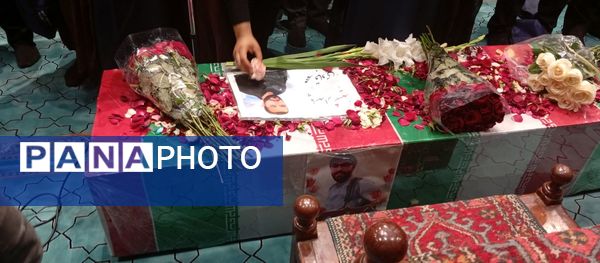 تشییع باشکوه پیکر بسیجی شهید در حمله رژیم صهیونیستی؛ مردم با فریاد مرگ بر اسرائیل وداع کردند