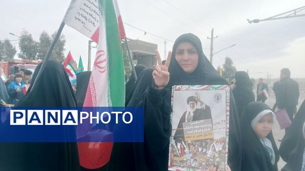 راهپیمایی 22 بهمن در روستای صرم قم