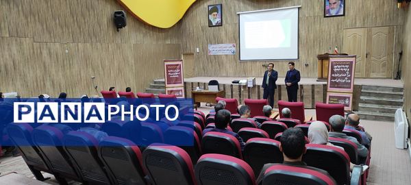 برگزاری جلسه انجمن اولیاء و مربیان دبیرستان نمونه دولتی فرزانگان شیروان