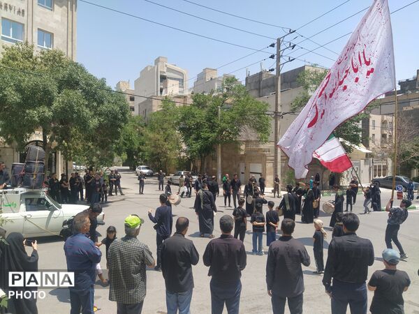 دل هایی غرق در عزا در مراسم ظهر تاسوعا حسینی