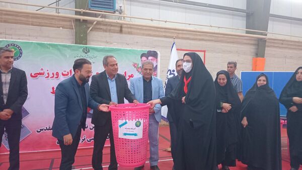 مراسم توزیع تجهیزات ورزشی؛کاروان مهر با نشاط در ناحیه 7 مشهد