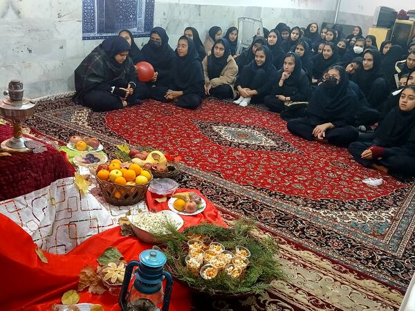 بزرگداشت شب یلدا  در آموزشگاه مرحوم صفری شهرستان خلیل آباد 