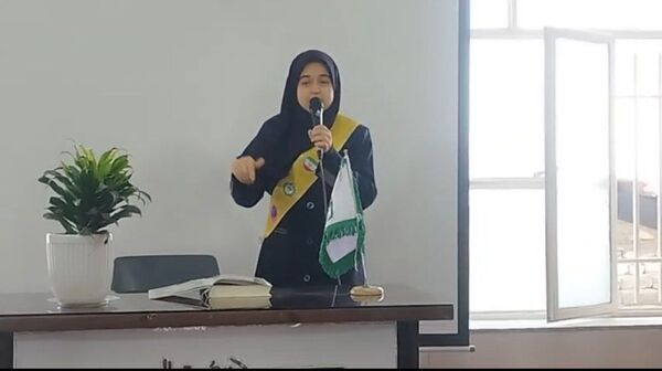 جشن روز مادر و ولادت حضرت زهرا (س) در دبیرستان شاهد تکتم ناحیه ۳