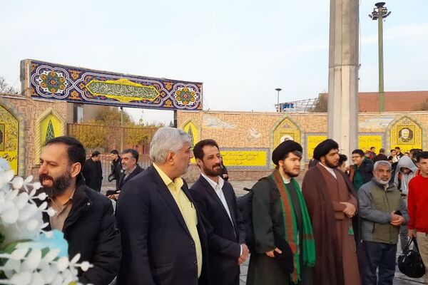 مراسم بدرقه دانش آموزان پسر ناحیه یک و دو شهرری در اردوی راهیان نور 