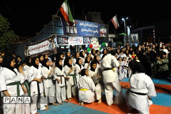 حضور پرشور دانش‌آموزان و فرهنگیان ورامین در موکب شهدای دانش‌آموز و فرهنگی