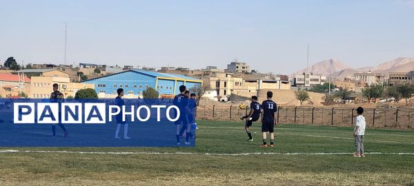 تیم دهیاری چم چنگ قهرمان مسابقات مینی فوتبال جام آزاد شهرستان سامان شد
