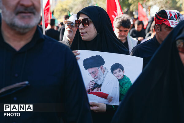 تشییع پیکر رهبر شهید انقلاب در مشهد مقدس-۲
