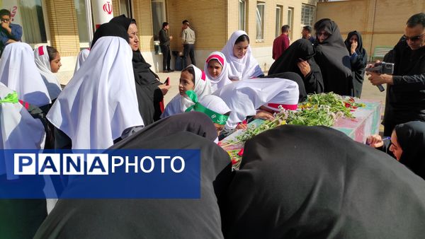 پیکر شهید دفاع مقدس پس از چهل و دو سال به شهر خود بازگشت