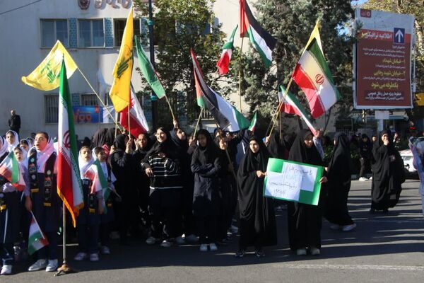 خروش دانش‌آموزان گرگانی در روز حماسه و بصیرت
