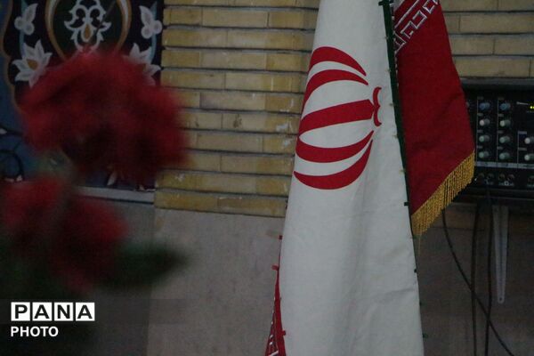 غبار ماتم بر چهره مدرسه شهید ایرجی؛ نجوای «لبیک یا خامنه‌ای» طنین‌انداز شد