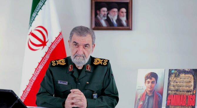 سرلشکر رضایی: ایران علاقه‌ای به توافق‌ بی‌پشتوانه ندارد/ هرچه آمریکا جنگ را طولانی‌تر کند ما قوی‌تر می‌شویم